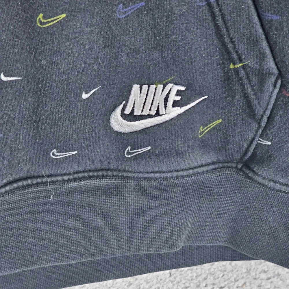 Nike Hoodie Mens Small Black All Over Swoosh Fleece Lined Long Sleeve DC2767-010